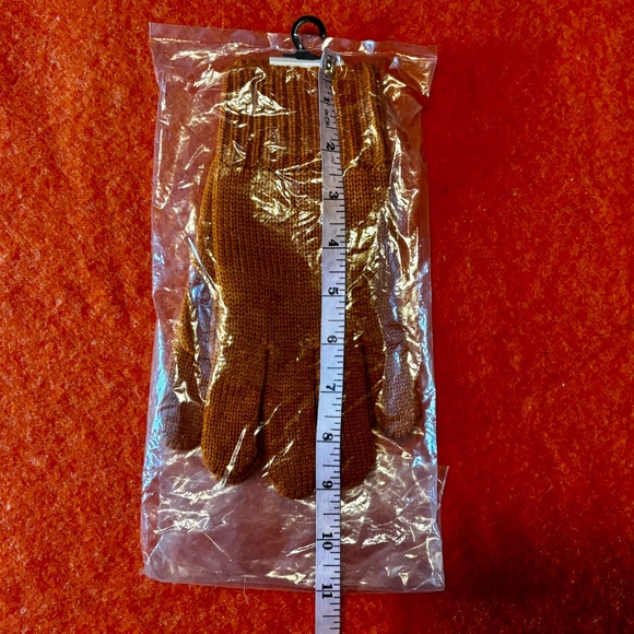 Anya Hindmarch Uniqlo collab orange touch of wool heattech knitted gloves NWT - Picture 5 of 6